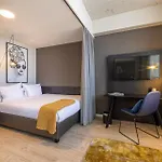 Ehrenfeld 4*