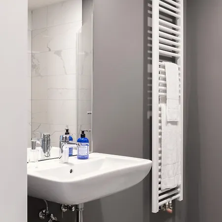 Ehrenfeld Lägenhetshotell 4*