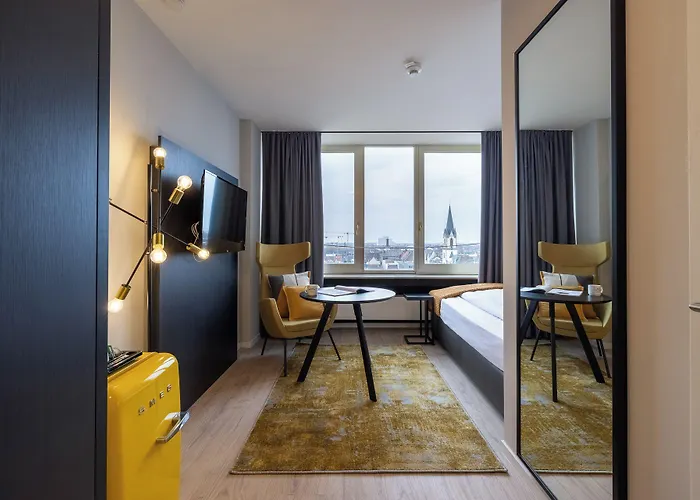 Ehrenfeld 4* Kolonia