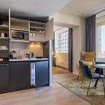 Ehrenfeld 4*