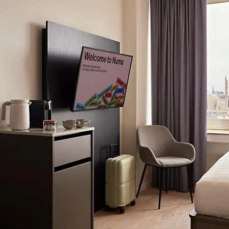 Numa Ehrenfeld 4*